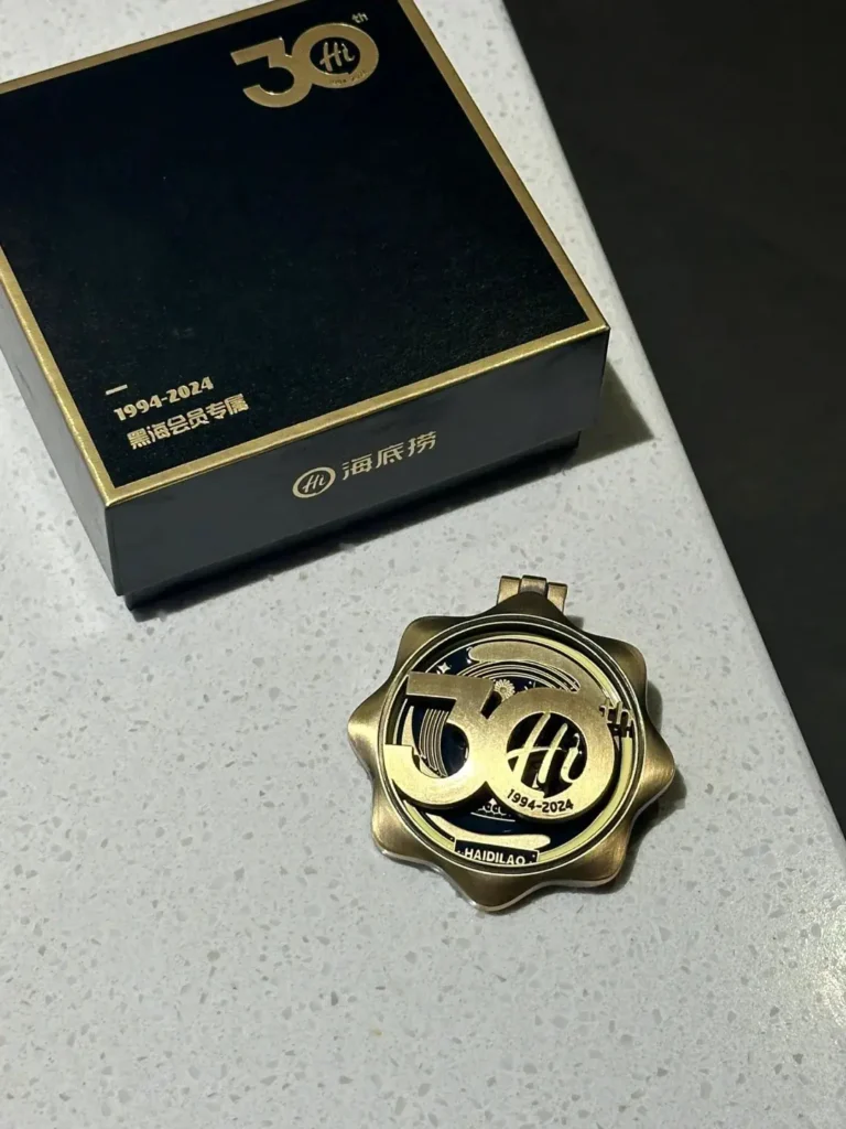 Haidilao badge set promotional gifts and custom promotional items